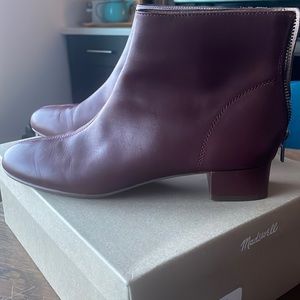 Madewell Leather Square Toe Chelsea Boots in English Saddle